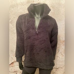 Eddie Bauer Black Teddy Pullover